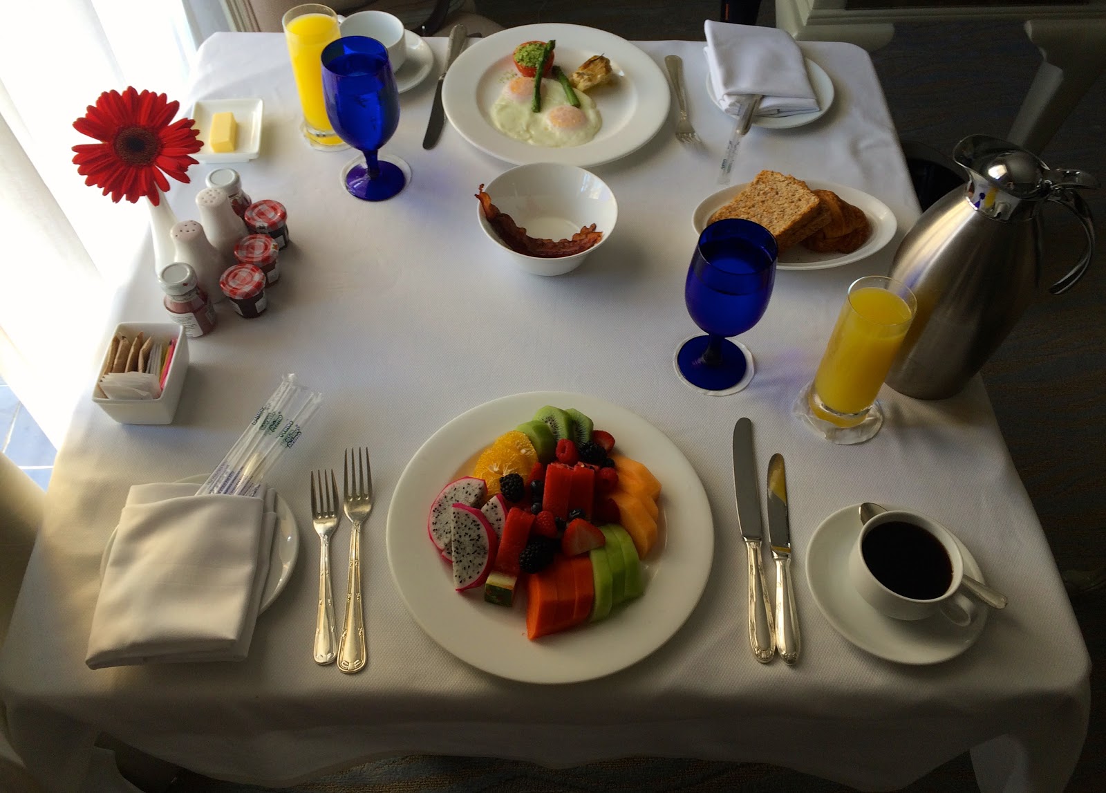 Blue Skies for Me Please RitzCarlton Room Service Review Cancún, Mexico