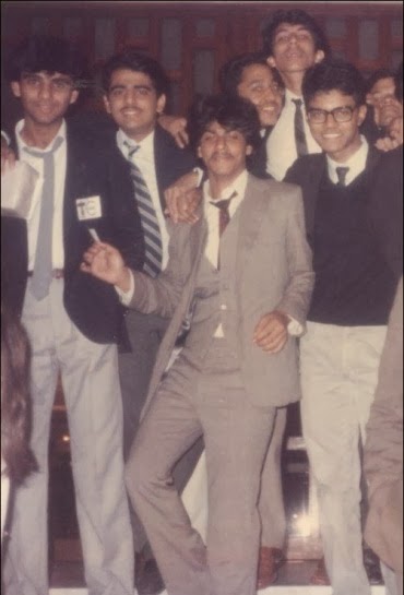 Shahrukh Khan with School friends