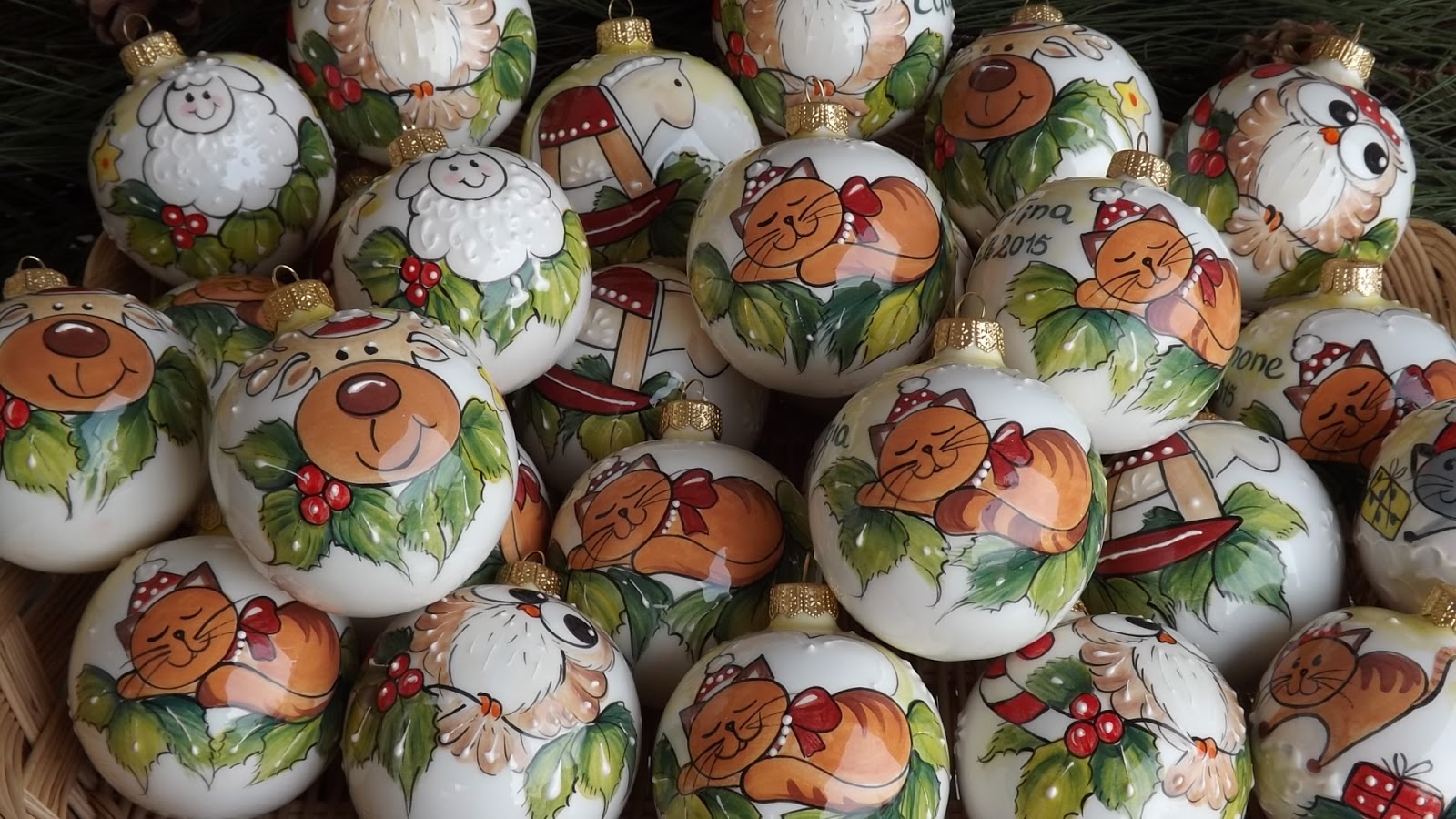 ceramica come mestiere: Palline di Natale in ceramica. Gattino, gatto