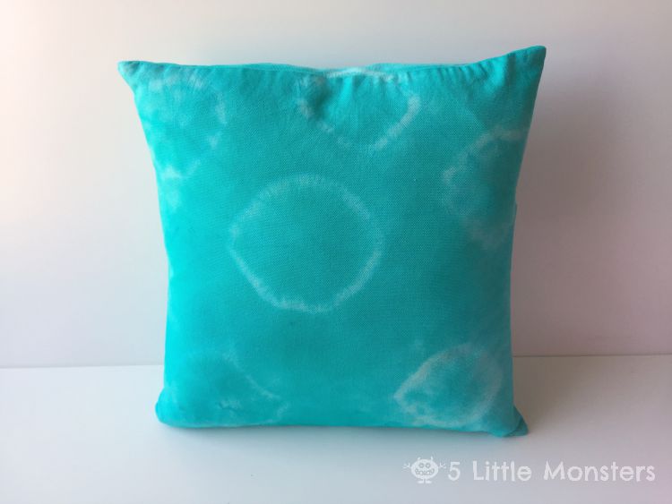 5 Little Monsters TieDyed Pillow Tutorial