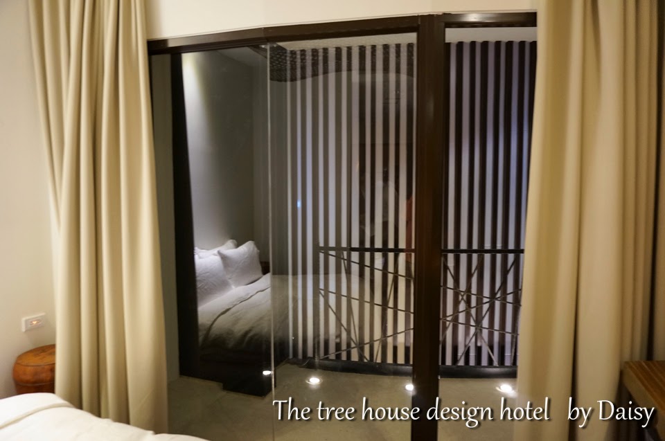 ::高雄住宿:: 六合夜市旁‧高雄樹屋設計旅店‧The tree house design hotel