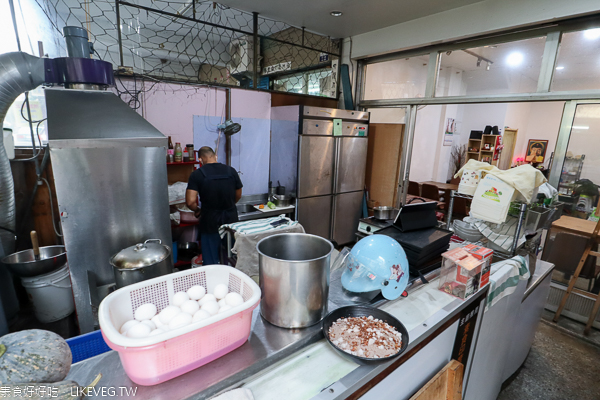 台中烏日翁濟素食|緬甸老闆的現炒創作料理，平價素食美食
