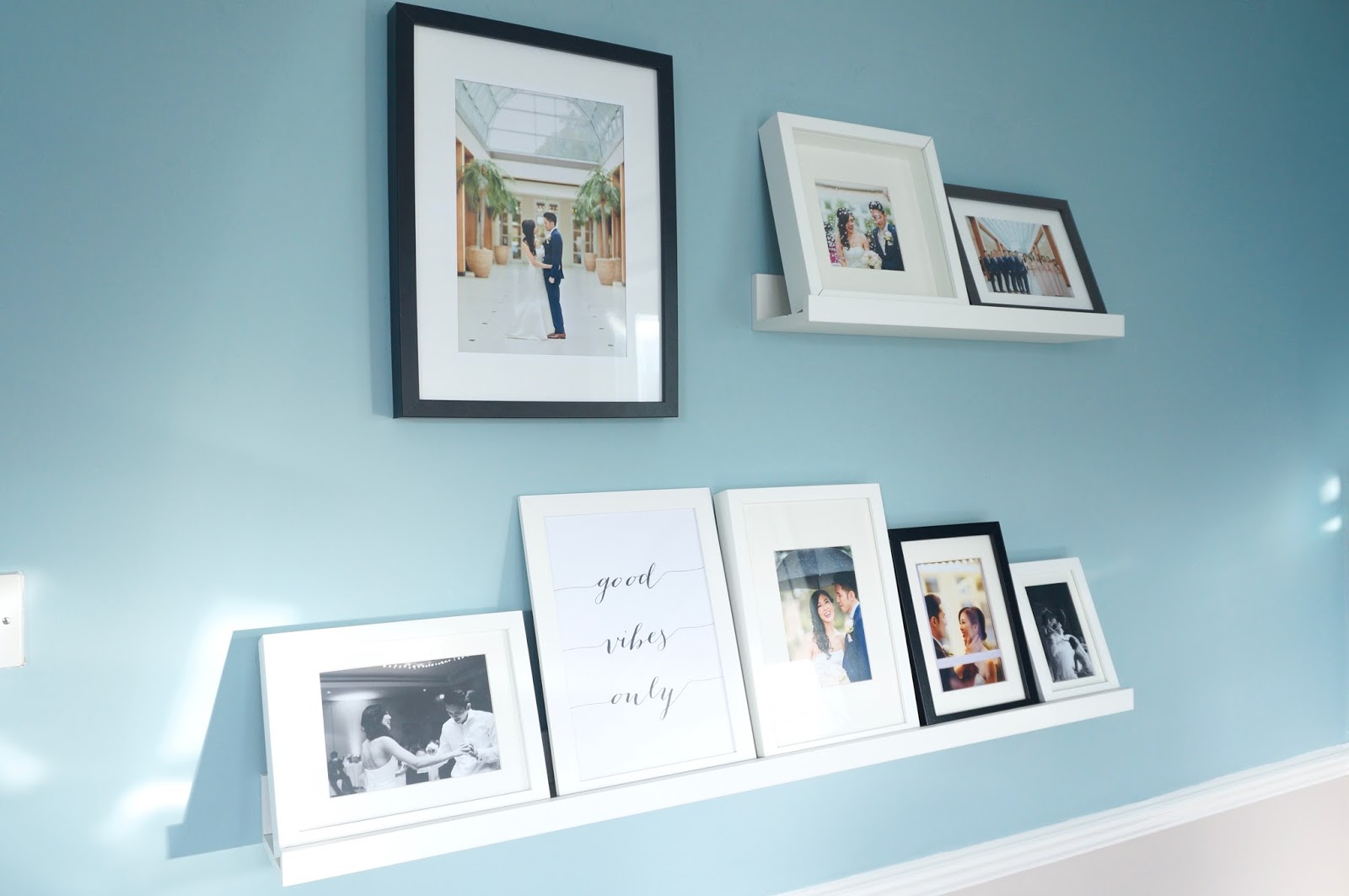 how to create a gallery photo wall