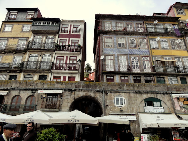 The stunning Porto’s Cais da Ribiera (Porto riverside) | Travel and ...