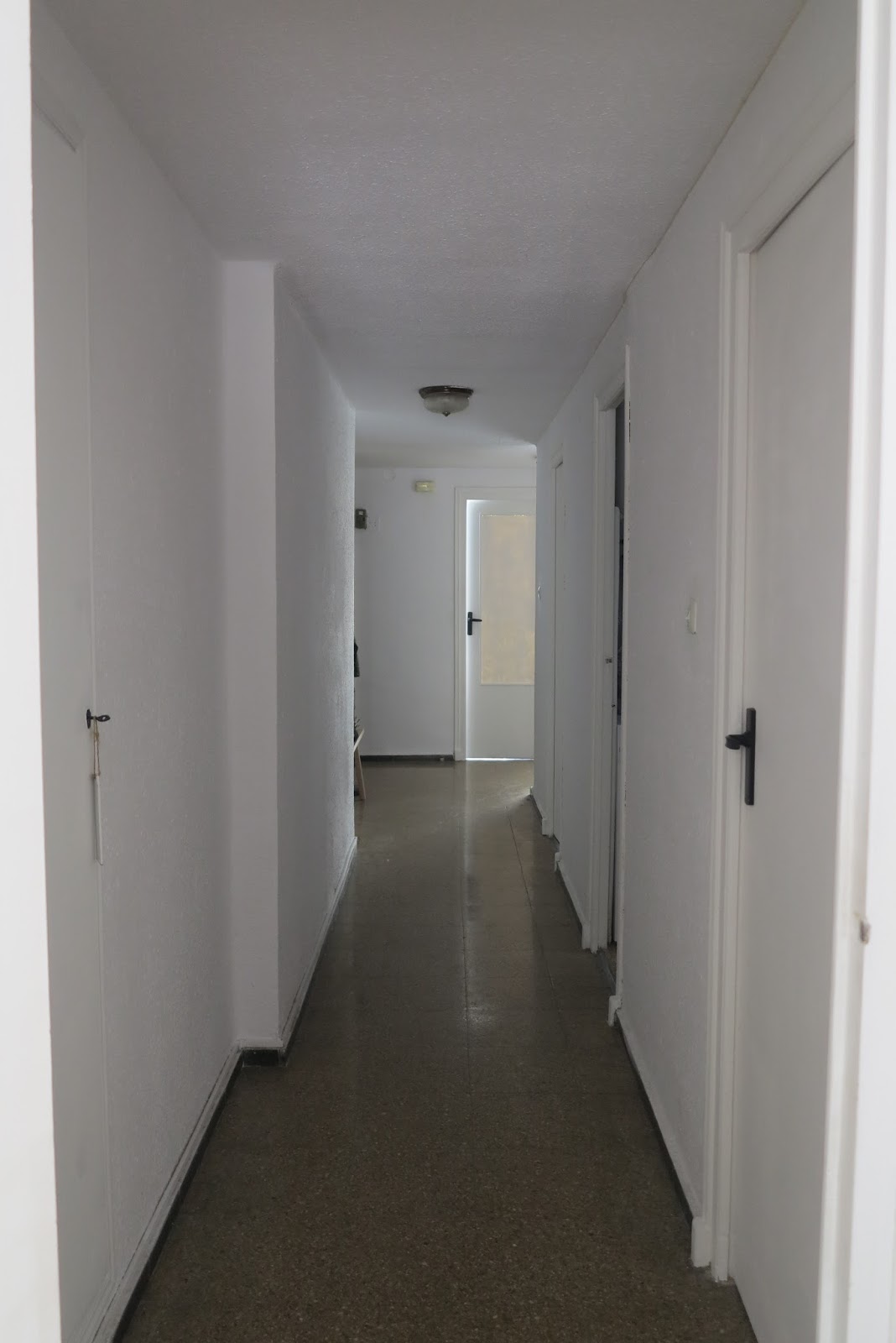 DIY...PINTAR PUERTAS - HANDBOX