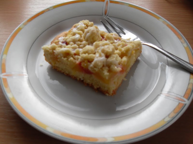 Sanna´s Hexenküche: Nektarinen-Streuselkuchen vom Blech
