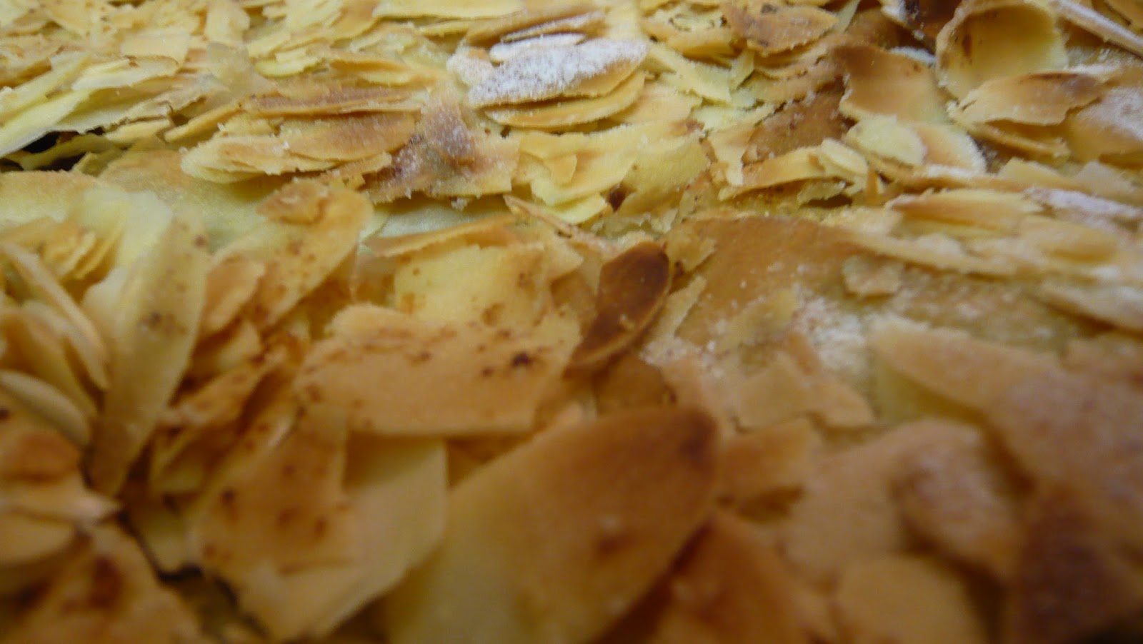 eat-culture: Blätterteigkuchen gefüllt mit Marzipan