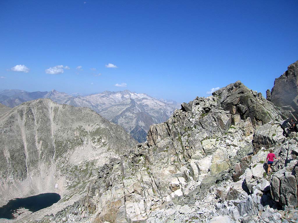 el trul Pic de Comaloforno, al clásico estilo pirenáico