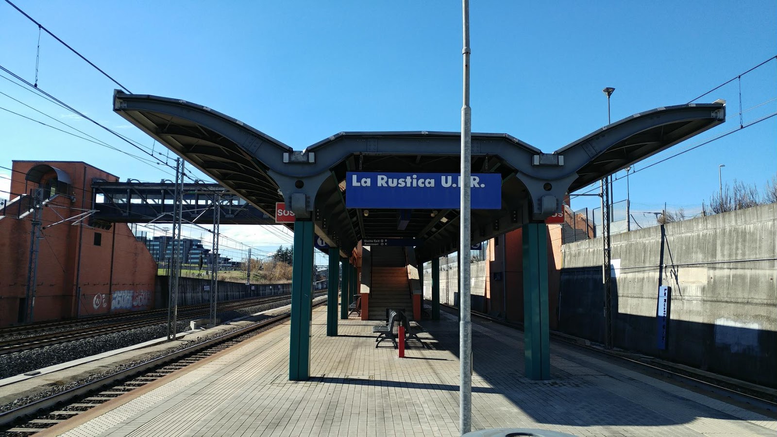ROMA FA SCHIFO La Rustica Uir. La stazione ferroviaria più strategica