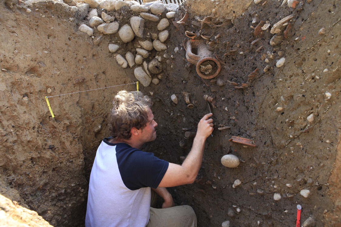 Roman pot filled with lamps and bronze coins found in Switzerland The