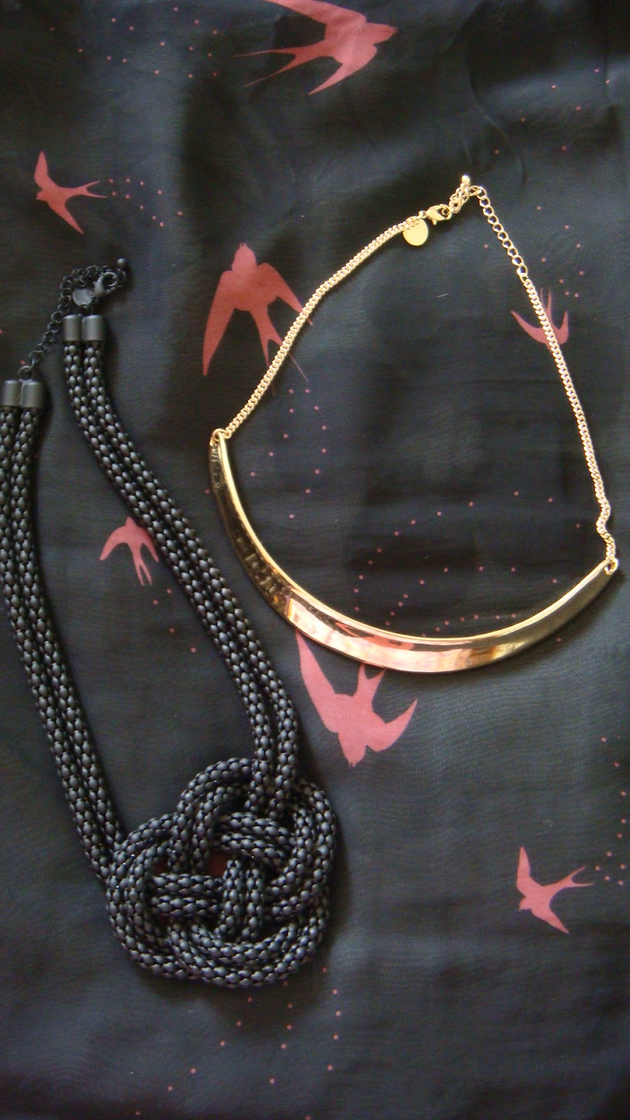 cry-little-sister-new-necklaces-by-lovisa