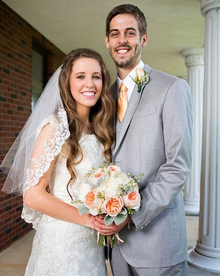 Wedding Photos of Jessa Duggar and Ben Seewald | Wedding Dress | Videos
