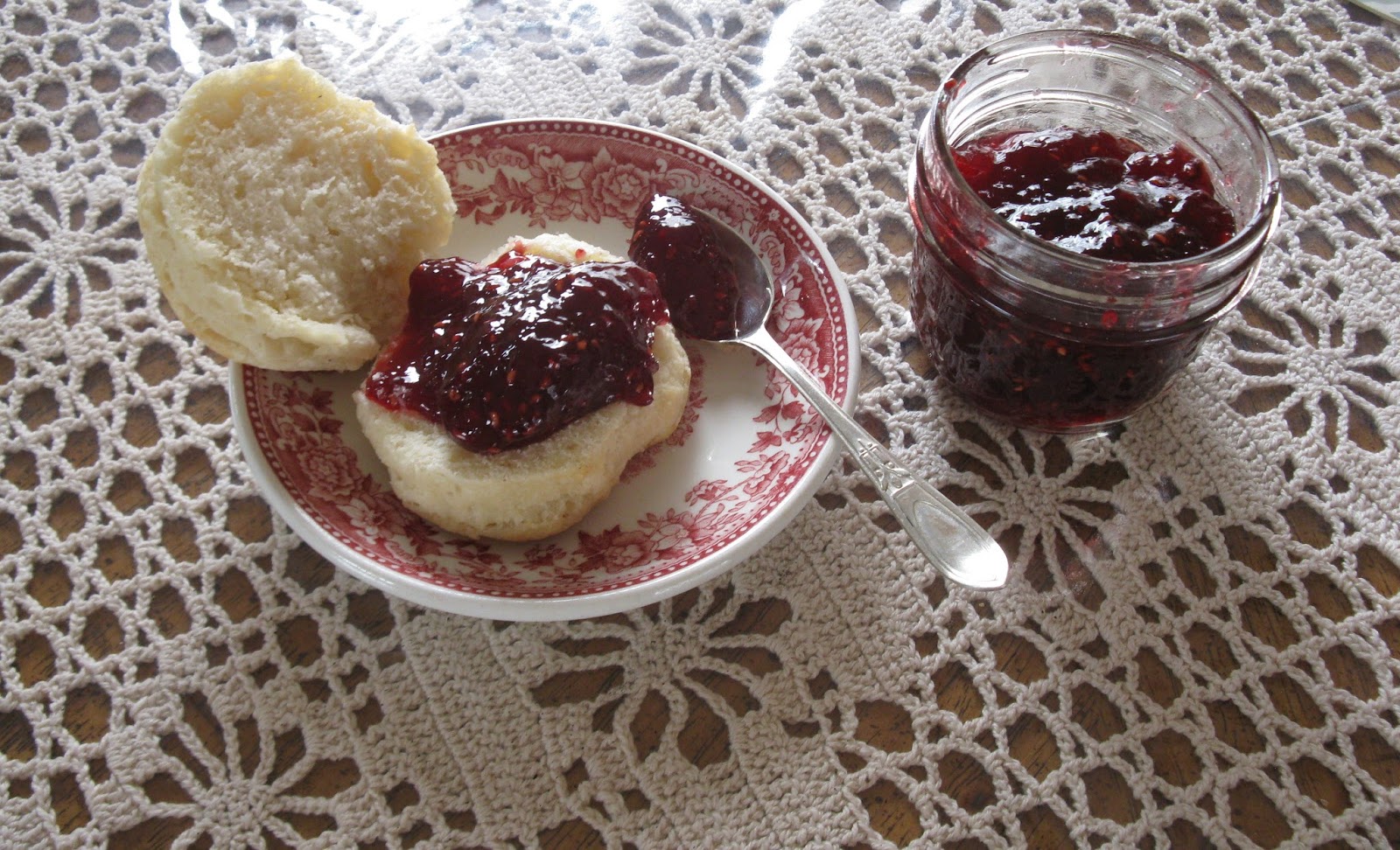Thel's Kitchen Old Fashioned Baking Powder Biscuits Tea Biscuits