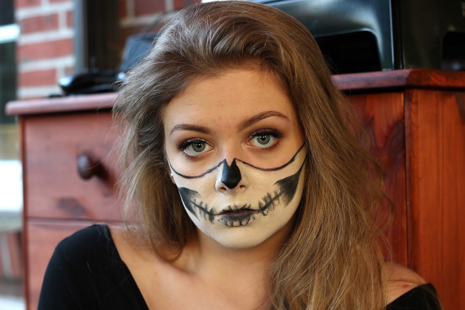 Halloween Make Up Halb Doing The Artist
