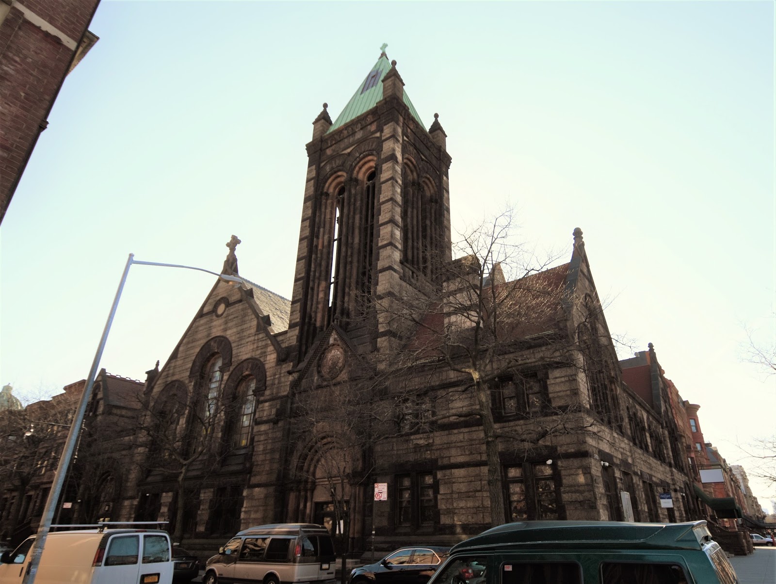 Daytonian in Manhattan Church of the Holy Trinity (St. Martin's Church