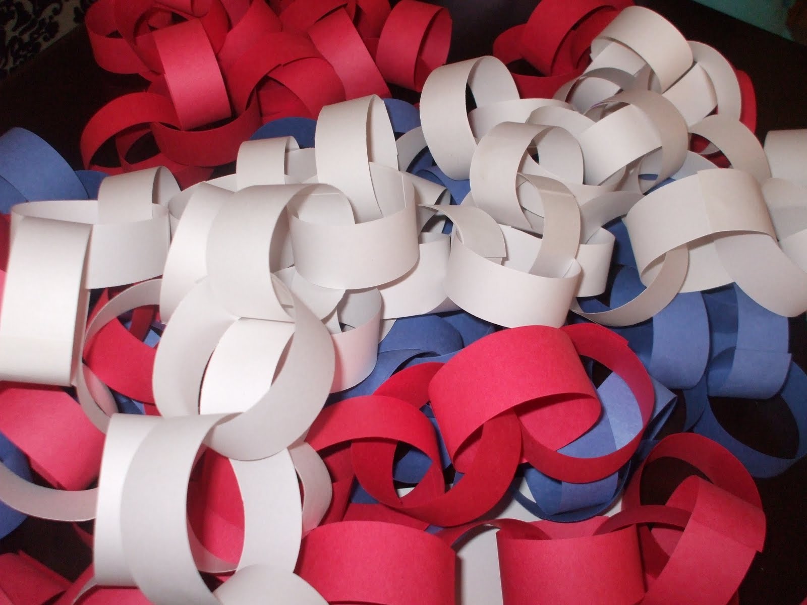 The Fine Art of Motherhood Paper Chain American Flag Craft