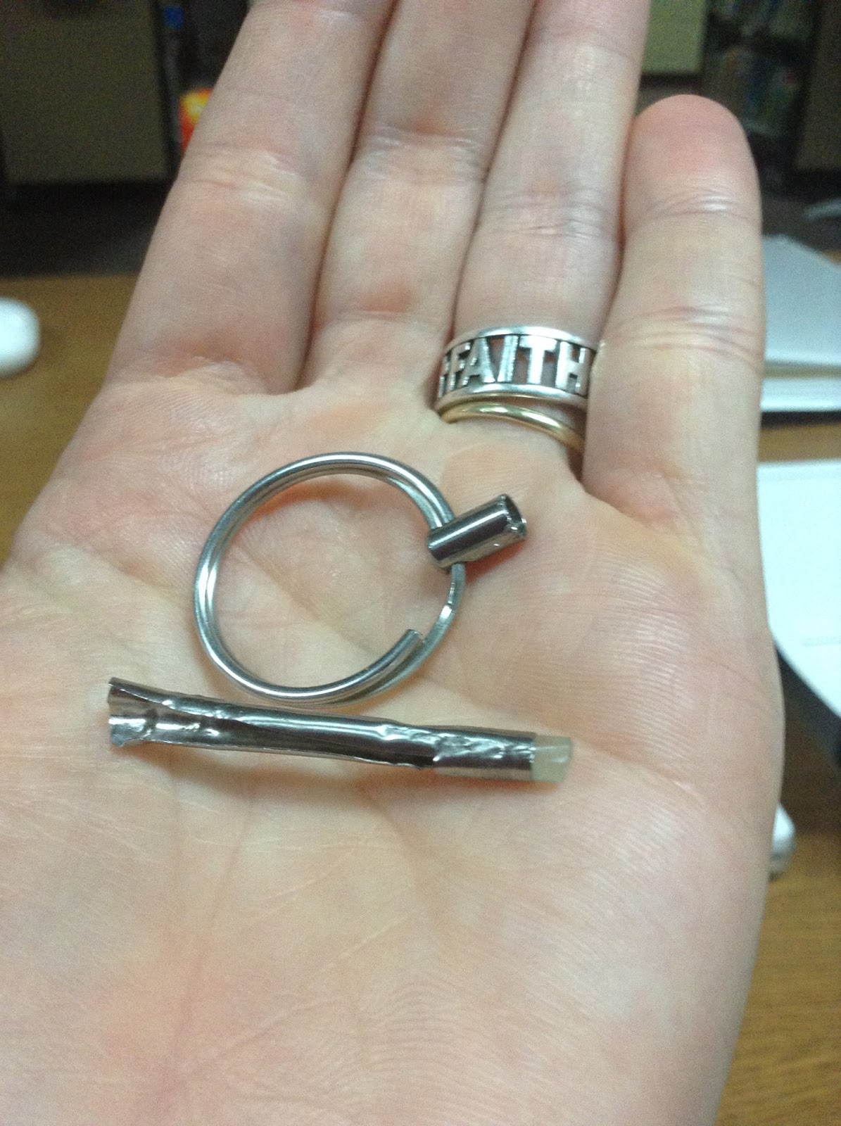 Mrs. Stembrarian Headphone Jack Broken in iPad? We tested the