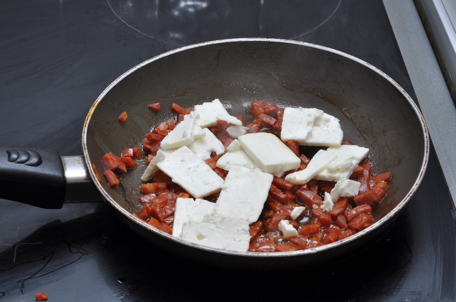 Simple Food Feta and Chorizo Omelette