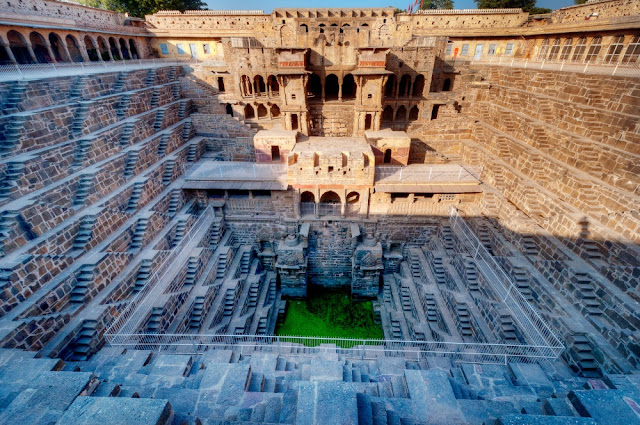 160655-1000-1456588239-Chand-Baori-1