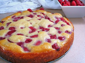 http://www.eat8020.com/2011/08/20-royal-raspberry-cake.html