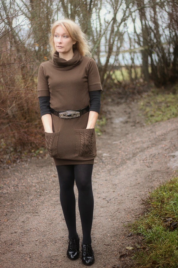 ruskea mekko brown knitted dress