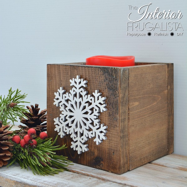 Rustic Christmas centerpiece box with wooden snowflake style three