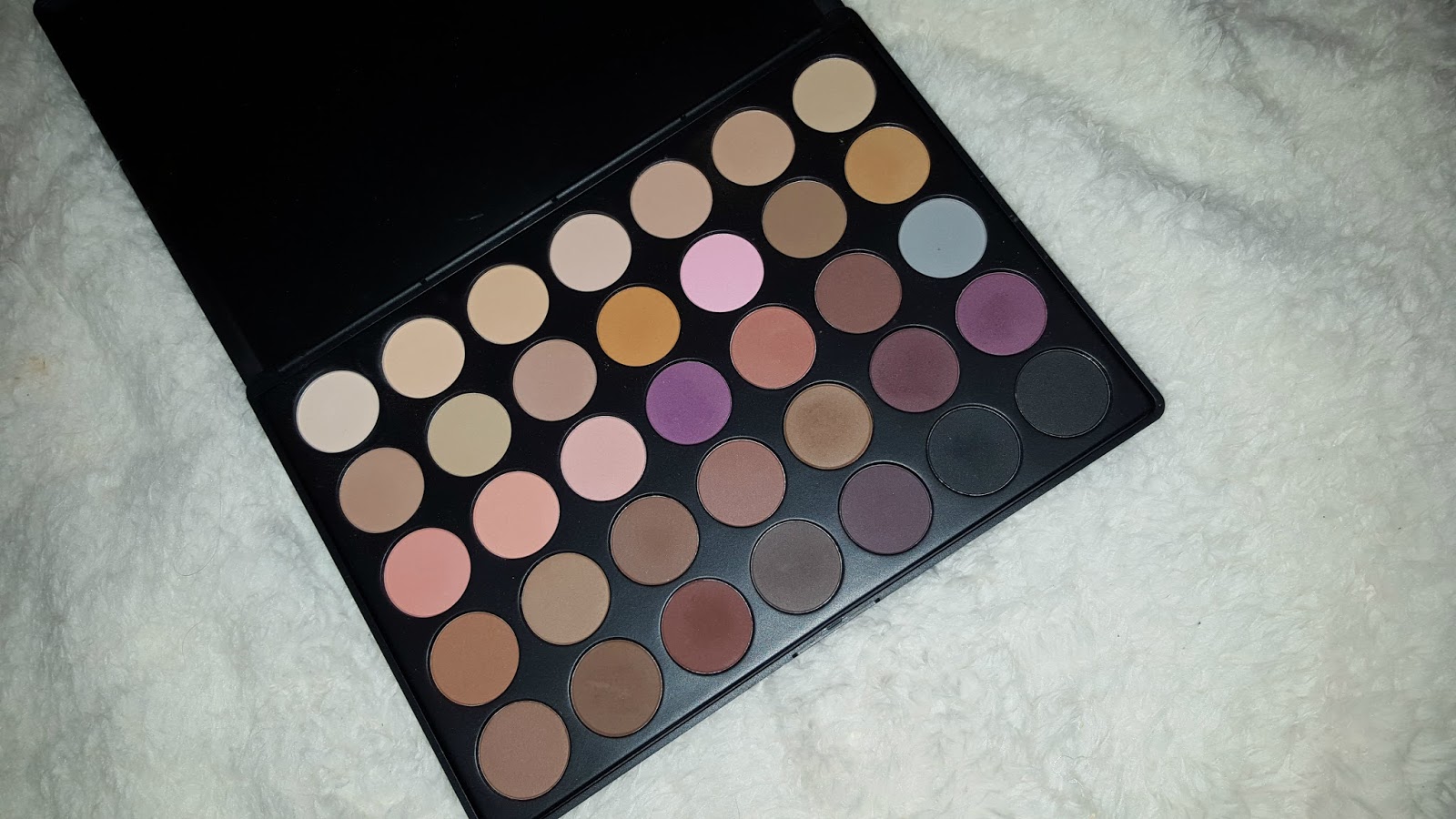 rebecca morphe brushes eyeshadow palette...