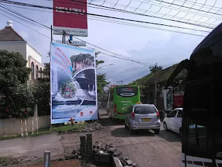 Pasang-Baliho-Semarang-Jasa-Pembuatan-dan-Pemasangan-Baliho-Billboard-Permanen-Non-Permanen-Resmi-Area-Jateng-DIY