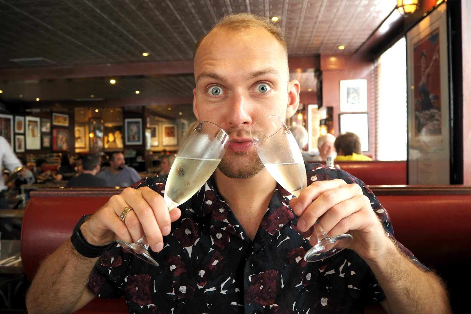 Sticky Fingers - Free Flowing Bubbles! Prosecco