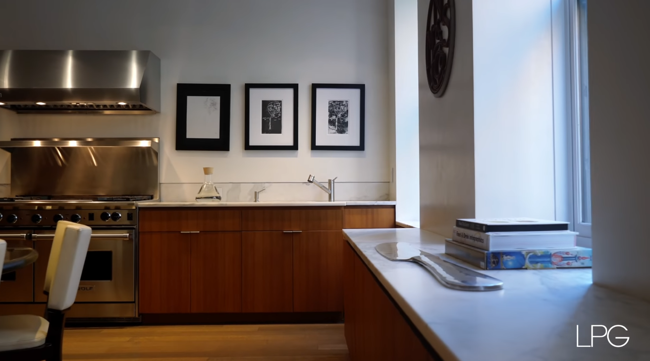 37 Photos vs. INSIDE the Top 3 BEST Manhattan, New York Townhouses | $20+ MILLION - Luxury Home & Interior Design Tour 37 Photos vs. INSIDE the Top 3 BEST Manhattan, New York Townhouses | $20+ MILLION - Luxury Home & Interior Design Tour