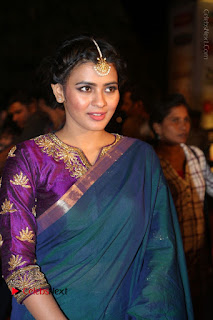 Actress Hebha Patel Stills in Green Silk Saree at Gemini TV Puraskaralu 2016 Event  0013