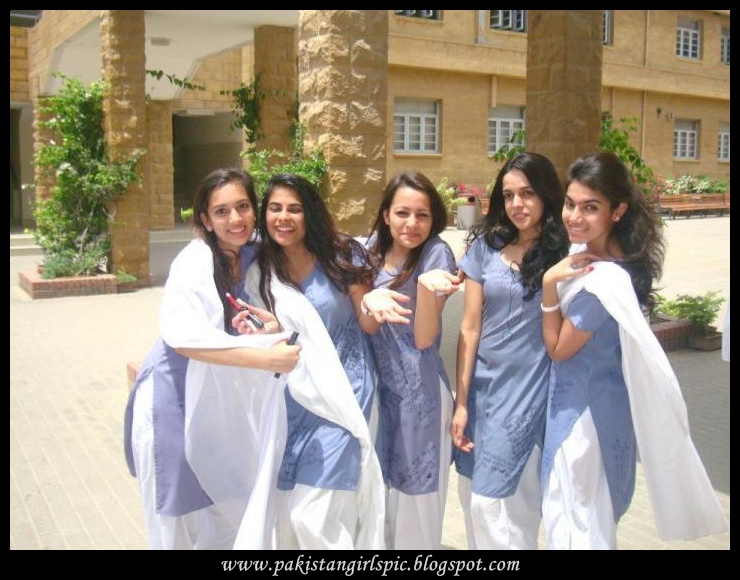 Pakistani Girls Pictures Gallery School Girls Uniform