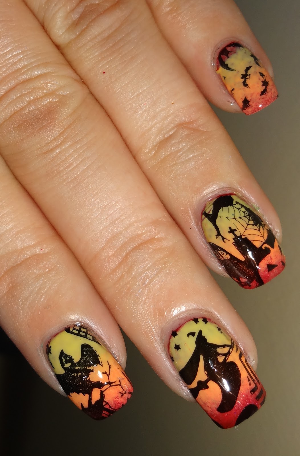 Wendy's Delights: MoYou Nails Plate 304 - Halloween!!!!