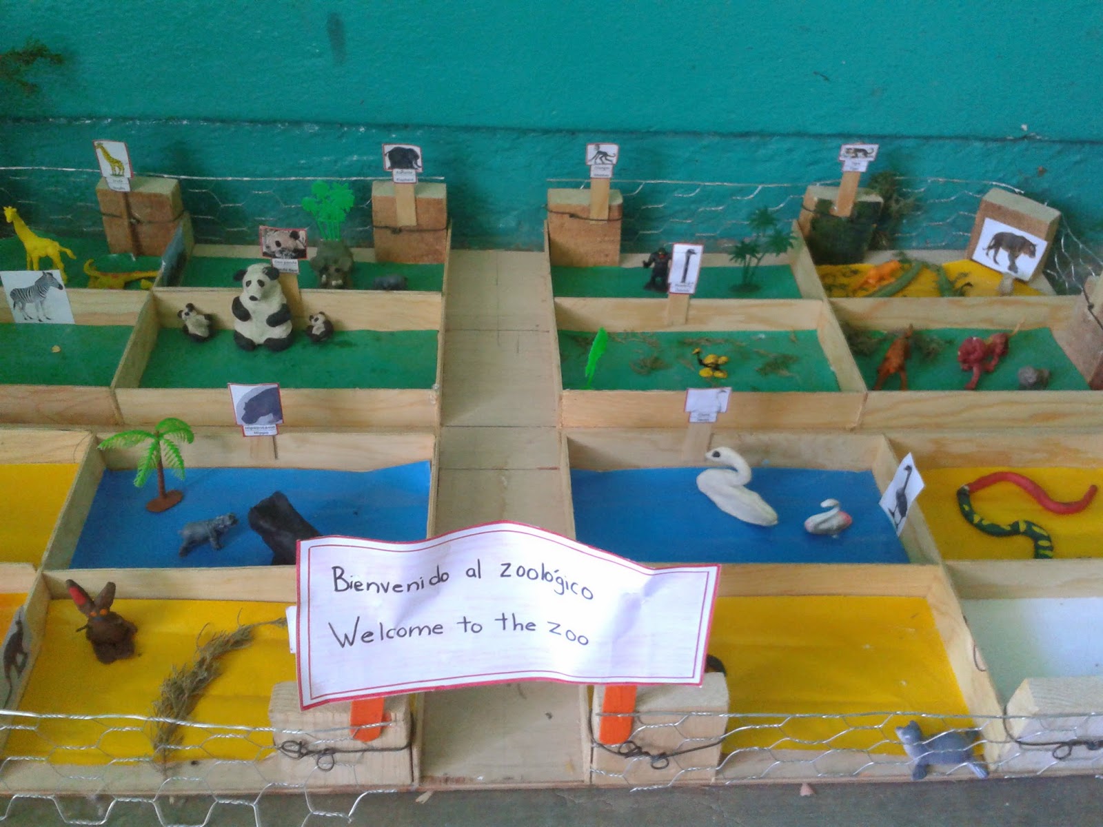 ELABORACIÓN DE MAQUETAS POR NIÑOS DE
