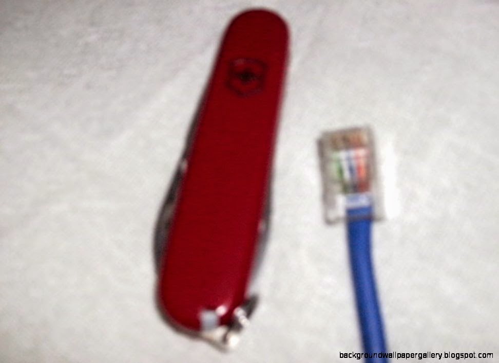 How to crimp a Network Cable with a Victorinox Swiss Army Knife