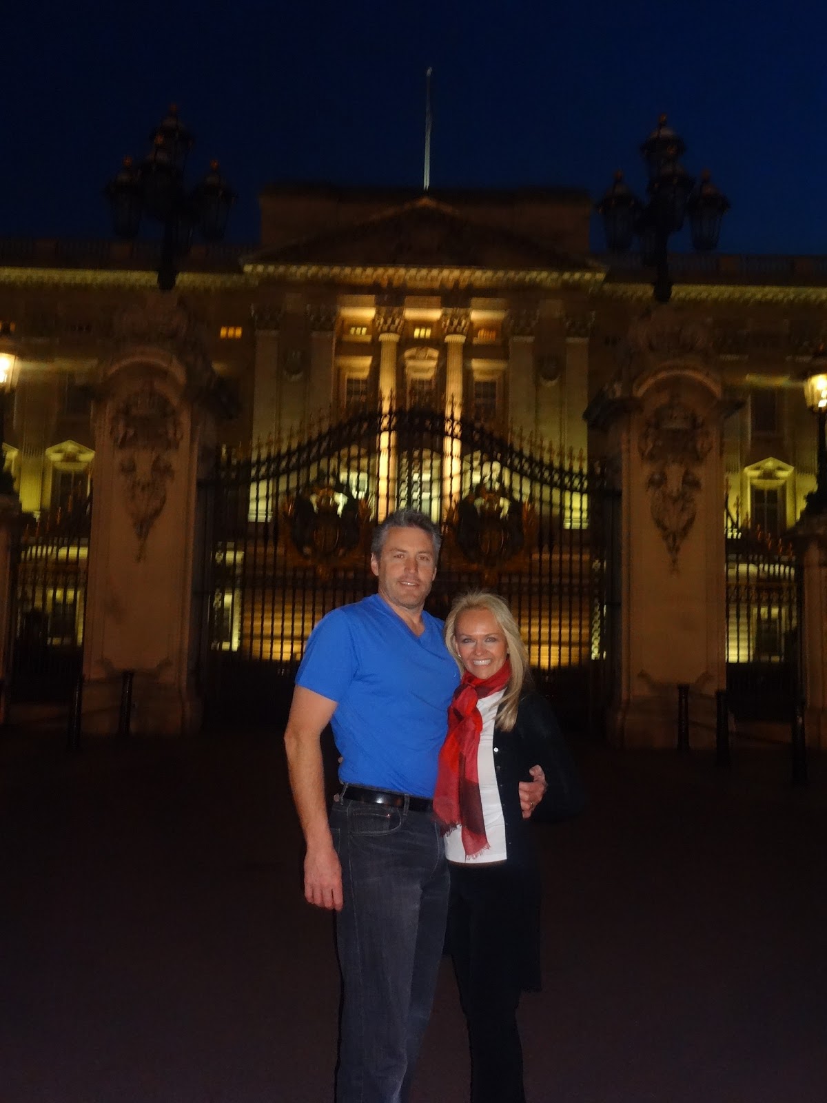 Buckingham Palace at Night!