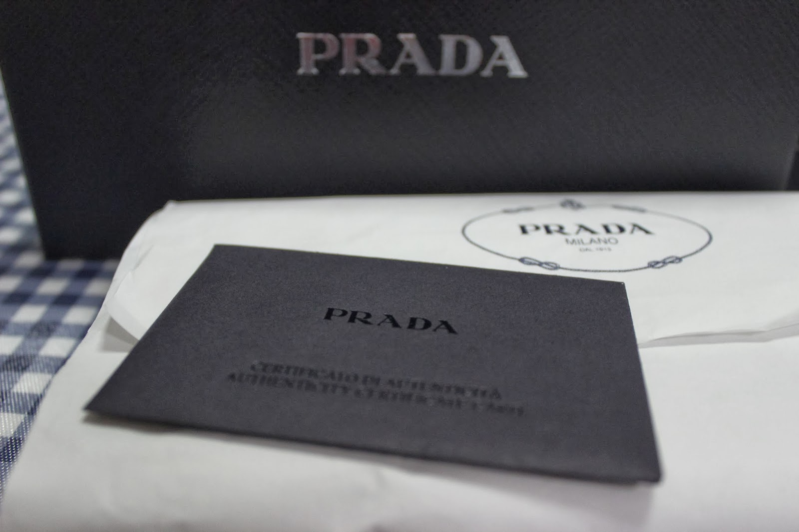 Reney's Selling secondhand prada wallet (black)