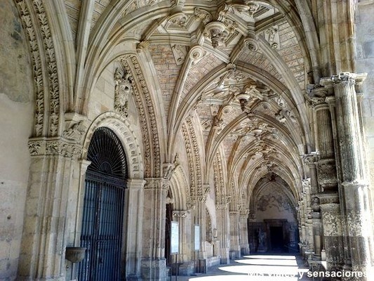 Claustro de La Catedral de León