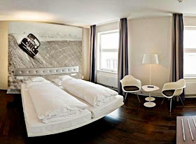 فندق خاص لعشاق السيارات فقط!