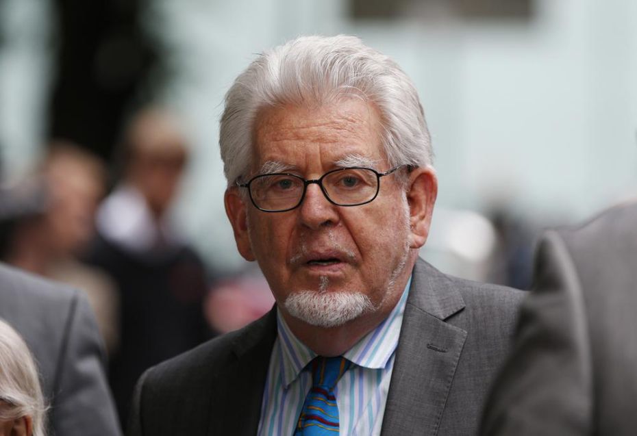 Paedo Rolf Harris rakes in £1,300 a day in his cell