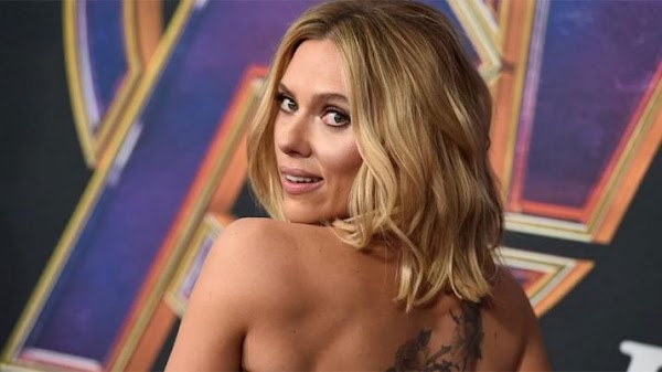 Scarlett Johansson deslumbró en la alfombra roja de ''Avengers: Endgame'' con un detalle para fanáticos Scarlett Johansson deslumbró en la alfombra roja de ''Avengers: Endgame'' con un detalle para fanáticos