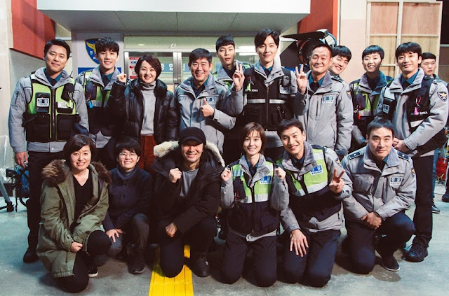 tvN週末劇《Live》開機儀式照公開 李光洙 鄭有美 挑戰派出所員警角色