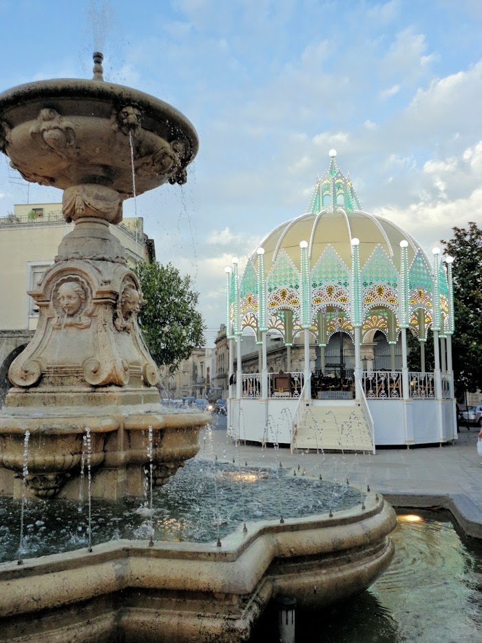 Fountain and band stand