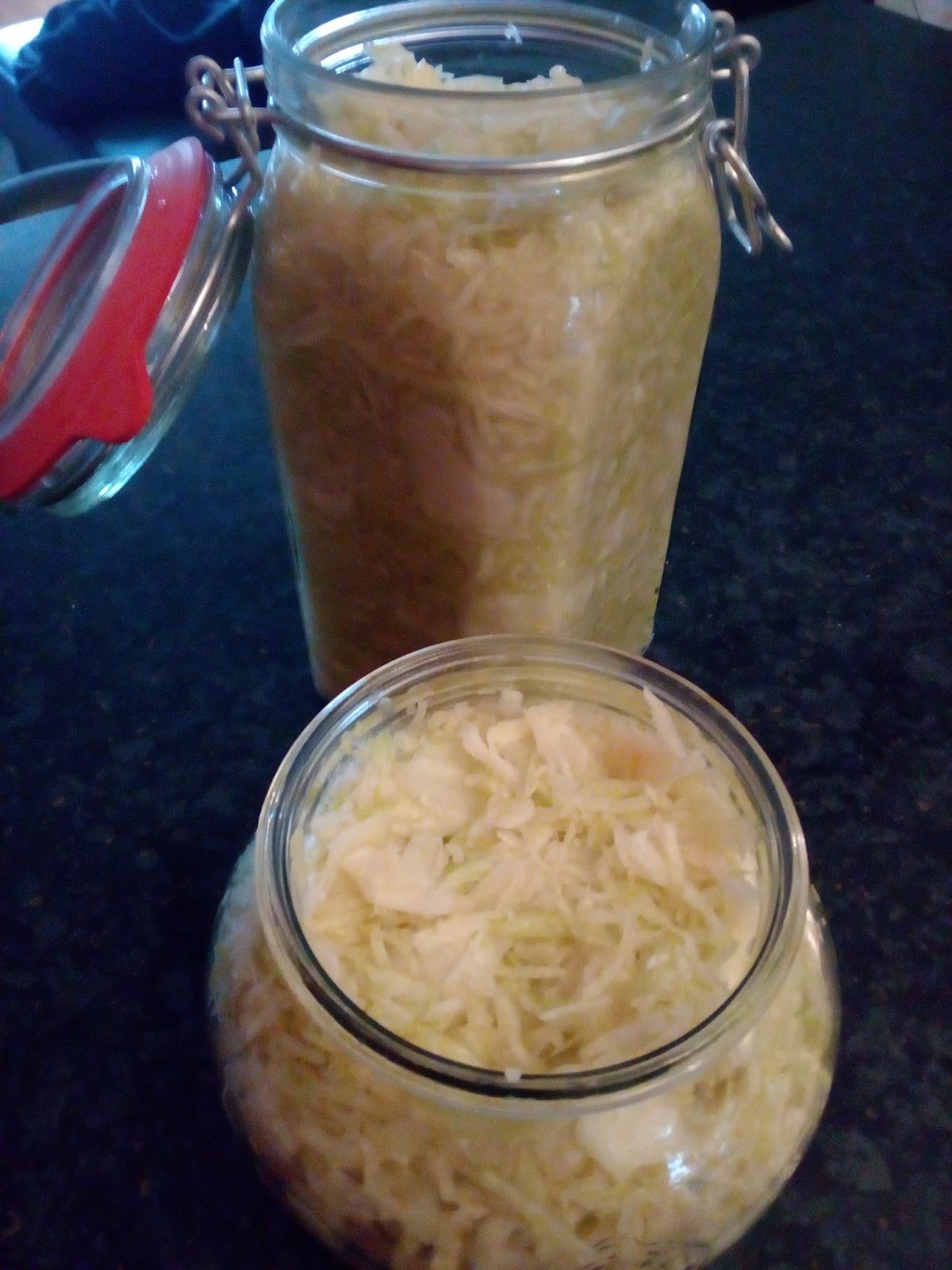 Selbstgemachtes Spitzkohl ~ Sauerkraut im Glas