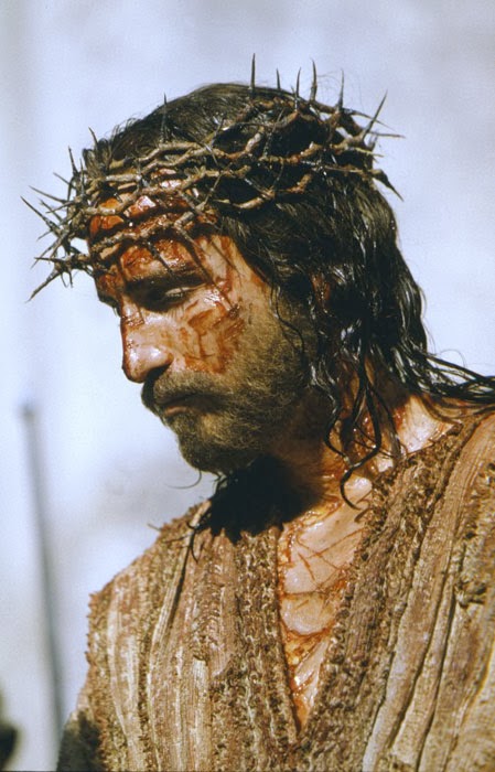 Jesus wearing a crown of thorns