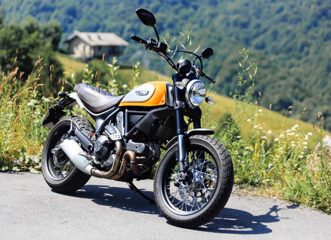 Real Riders: 2016 Ducati Scrambler Classic Review, A Bargain Example!