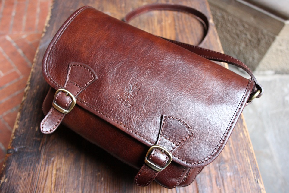 Find Timeless and Versatile Style in Leather Bags
