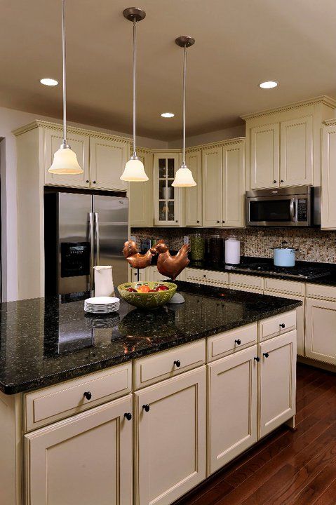 Kitchen Ideas With White Cabinets And Black Countertops