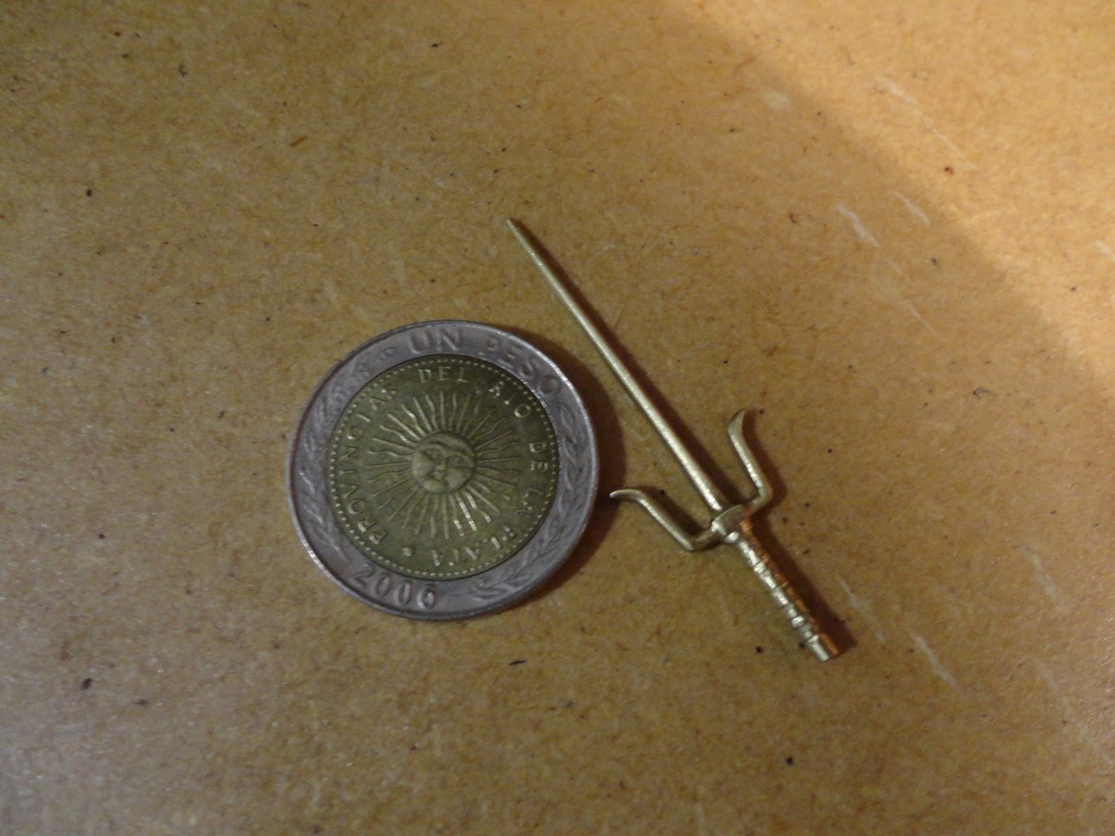 Arte en bronce y madera: Espadas