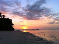 sunset di pantai sire lombok utara